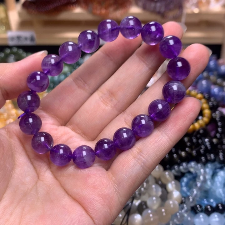 未镶嵌手串水晶上**.