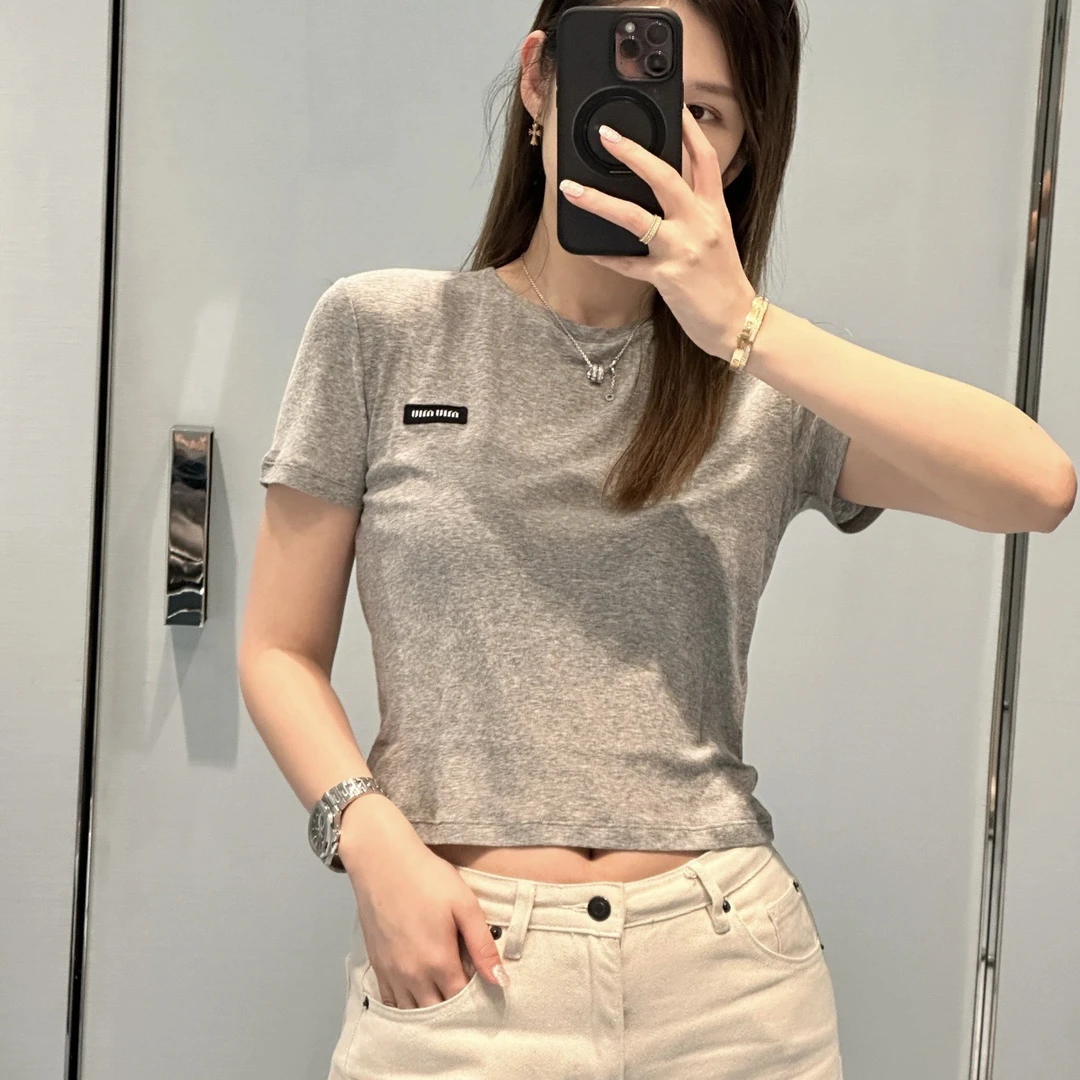 99新 MIU MIU/缪缪 au135 24SS字母logo徽标短袖 m码 棉