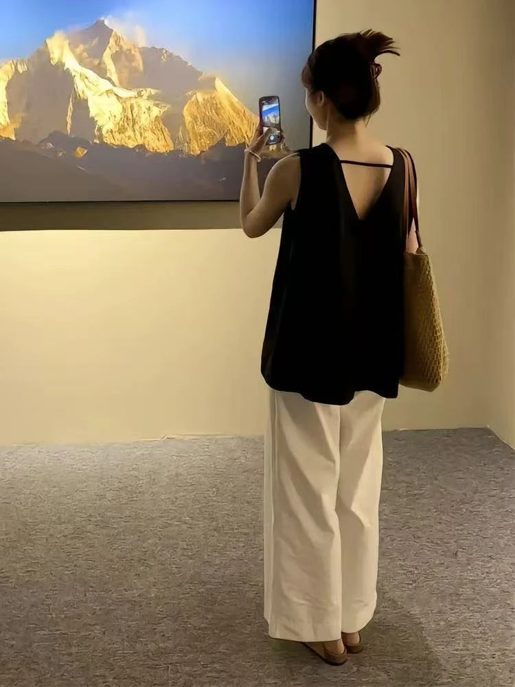 法式小众后背镂空设计感黑色无袖衬衫女宽松慵懒风背心娃娃衫上衣