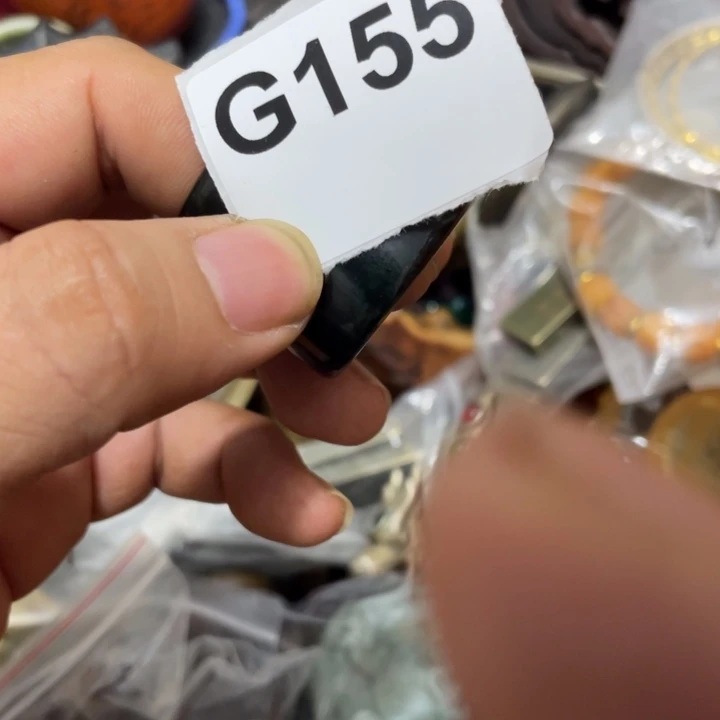 比***仔瓷片直播间火爆热卖