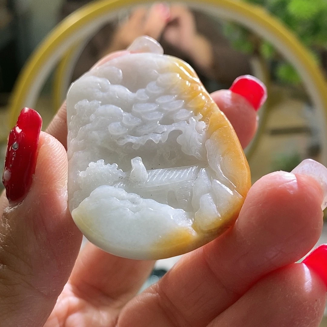 【闪购商品】翡翠颈饰未镶嵌山水