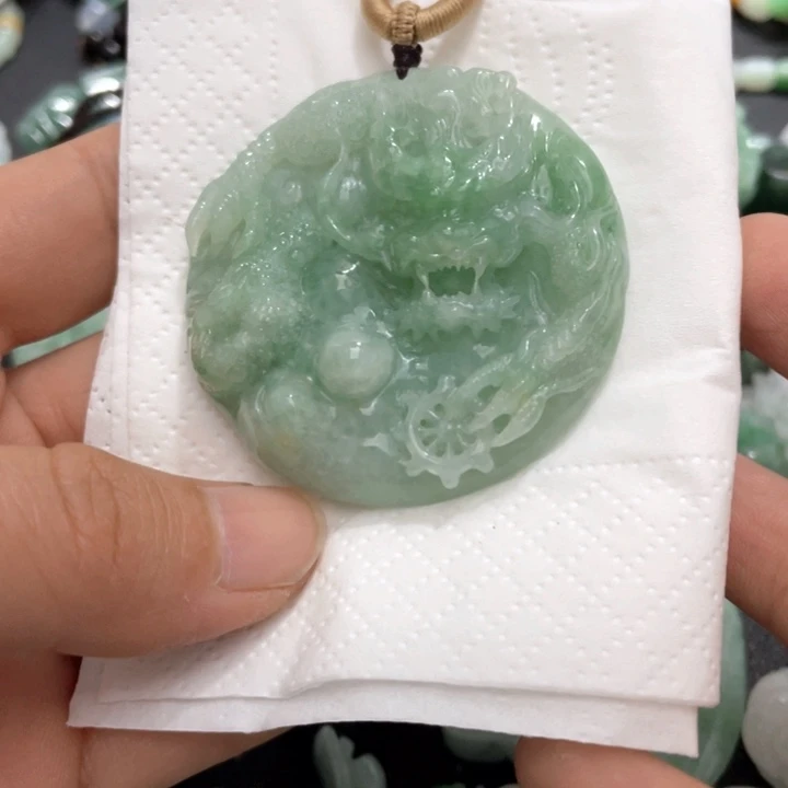 【闪购商品】翡翠颈饰未镶嵌天然翡翠