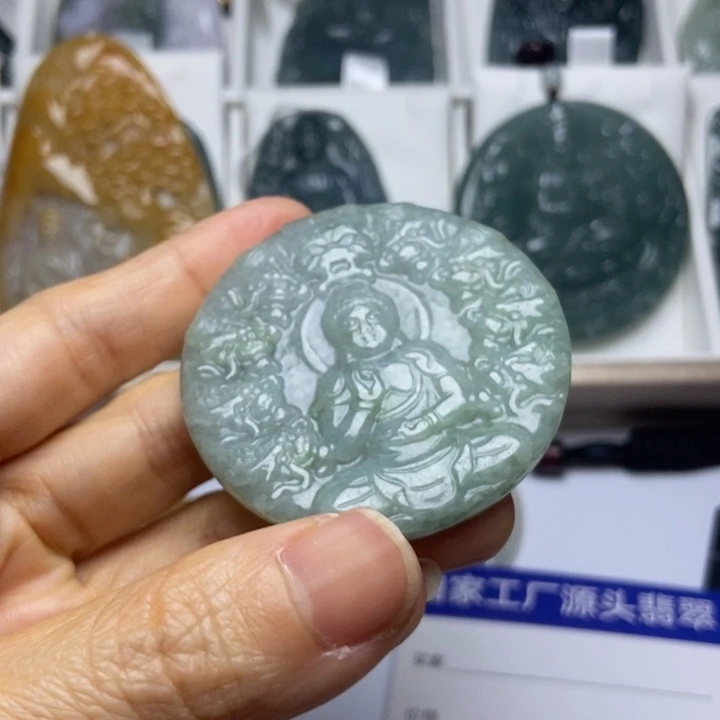 颈饰未镶嵌翡翠翡翠