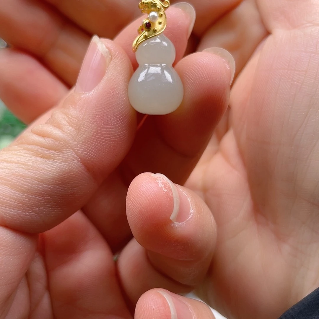 颈饰银S925镶嵌和田玉