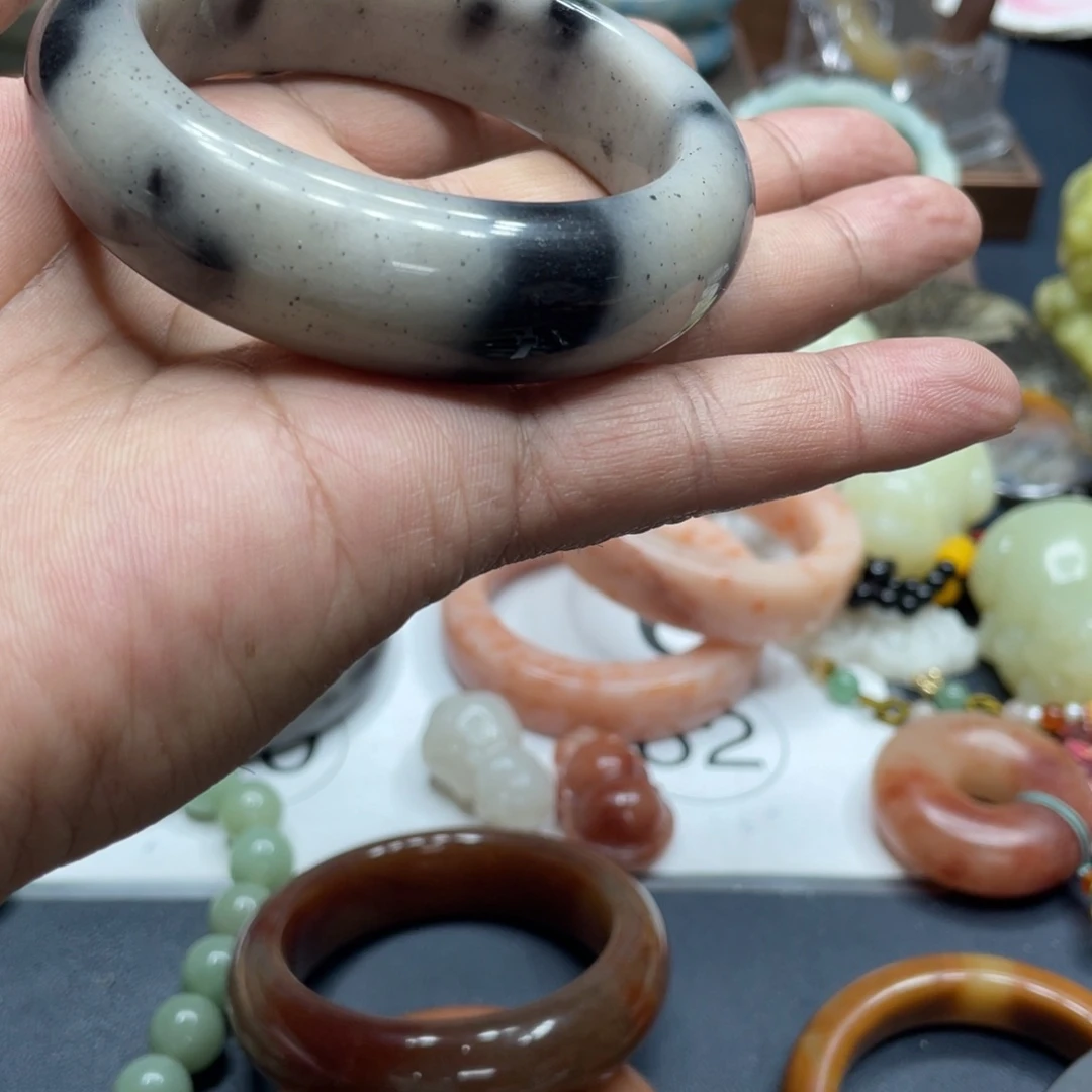 石英质玉合金手镯小*?