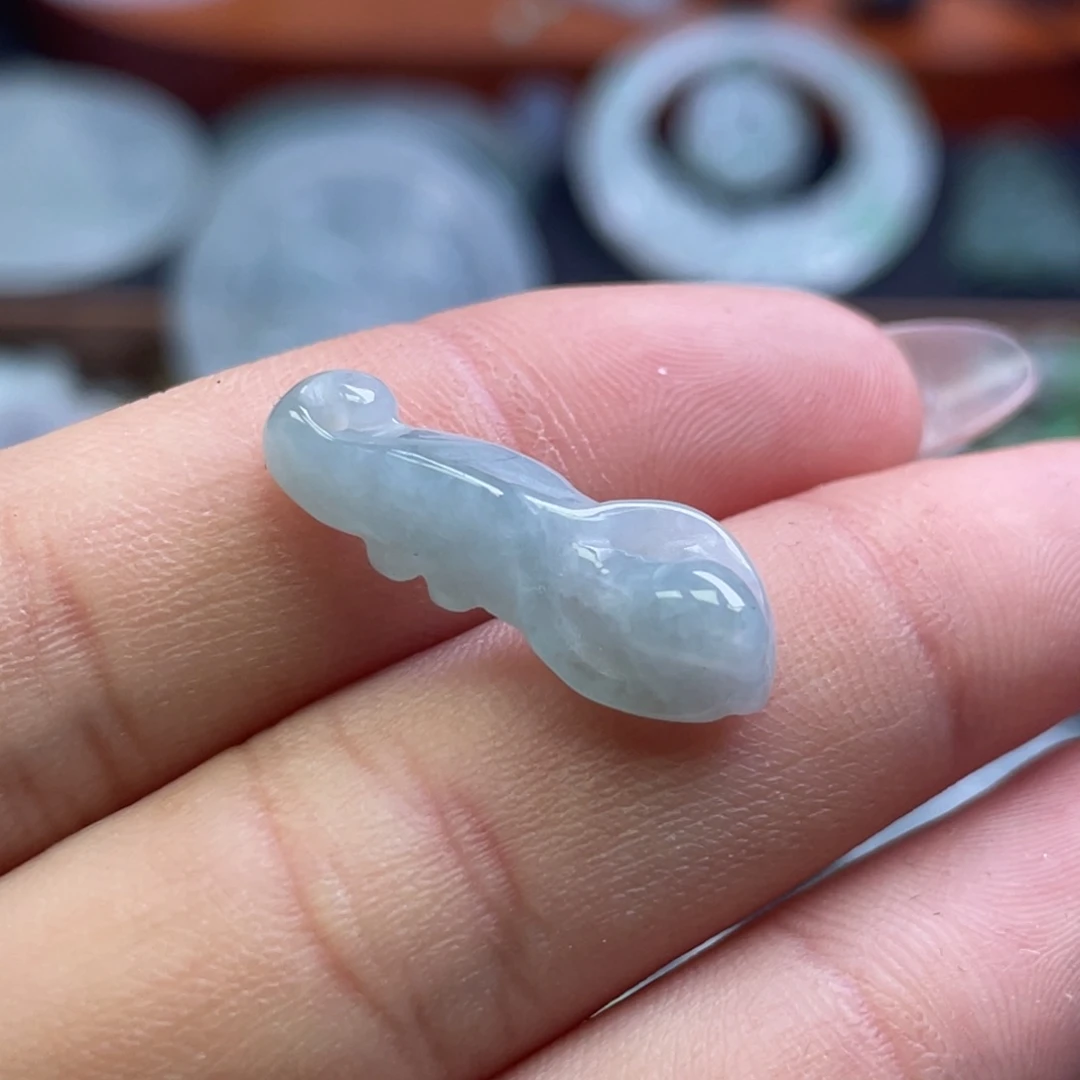 颈饰未镶嵌翡翠翡翠（有纹）