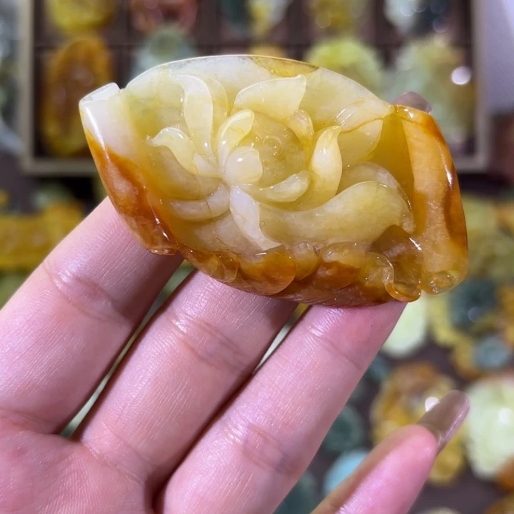 未镶嵌蛇纹石玉颈饰