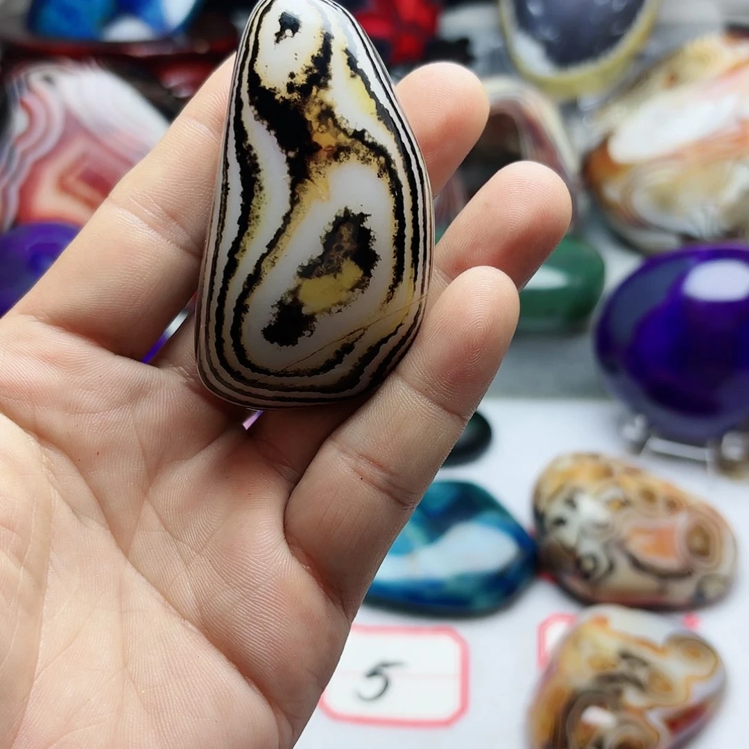 玛瑙/玉髓珠宝奇石未镶嵌好**?