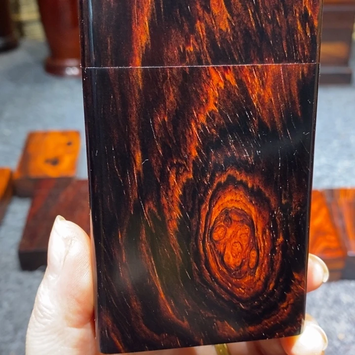 微凹黄檀（南美大红酸枝）杨*中烟盒