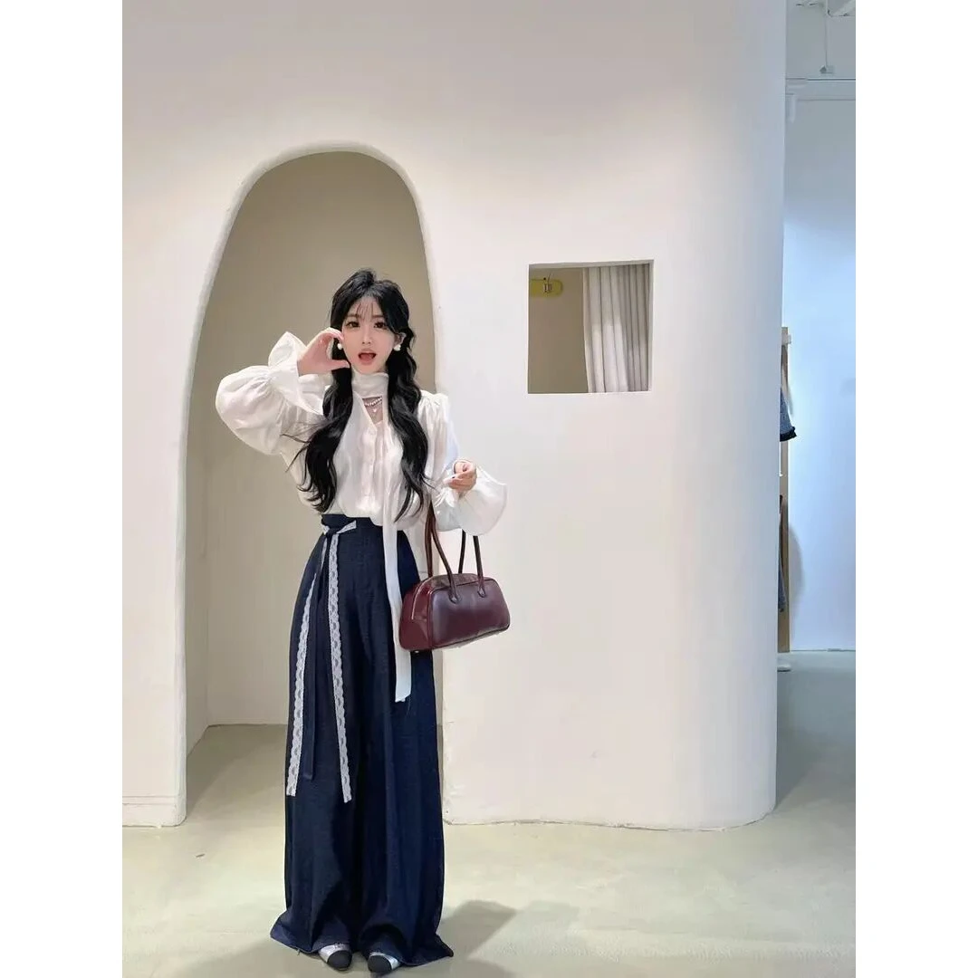 过年套装女洋气时髦春秋飘带灯笼袖V领绑带衬衫上衣显瘦阔腿长裤