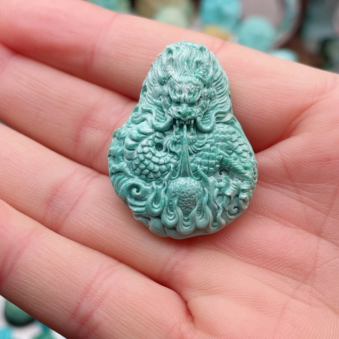 绿松石未镶嵌颈饰