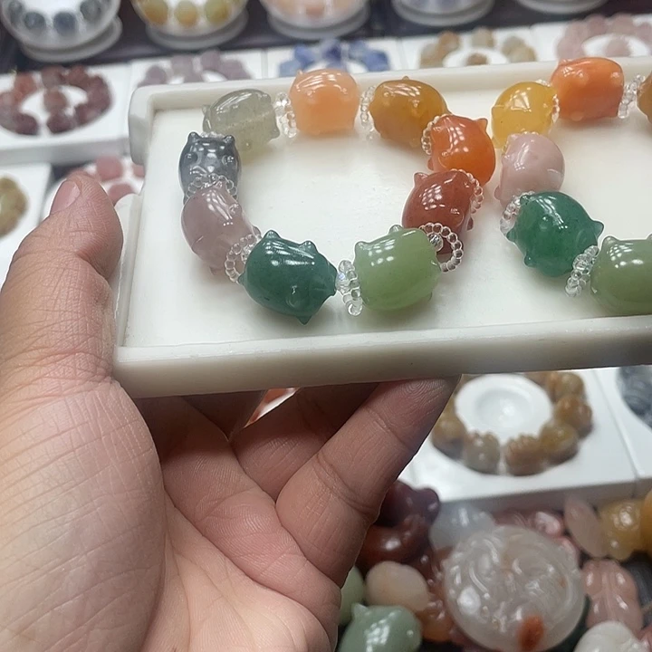 石英质玉（非洲翠）合金手串