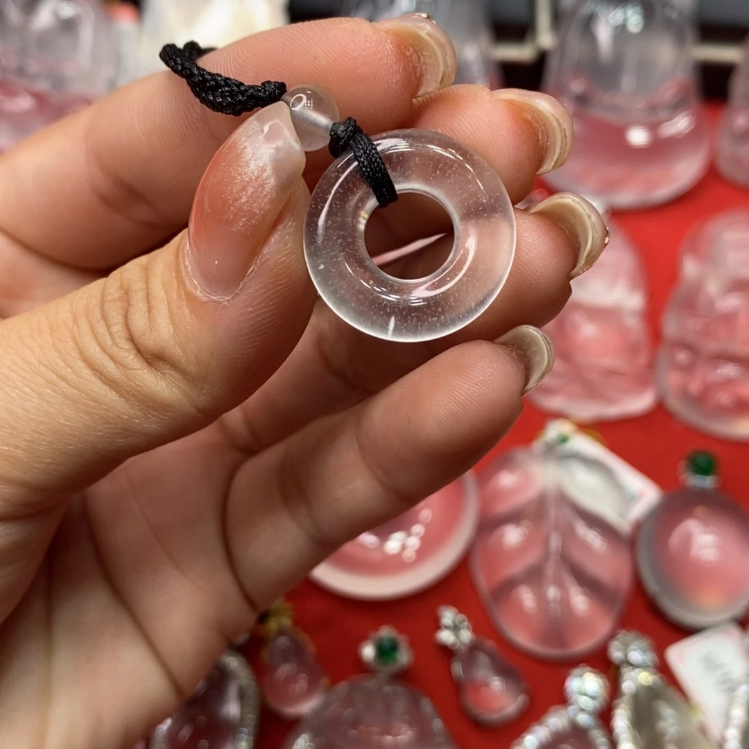 石英质玉未镶嵌吊坠