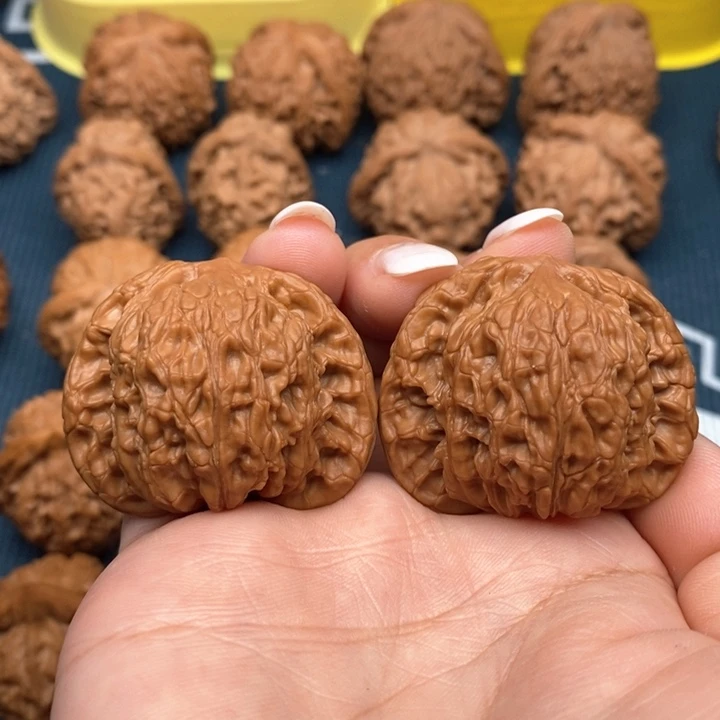 文玩核桃吊坠北京宽边41