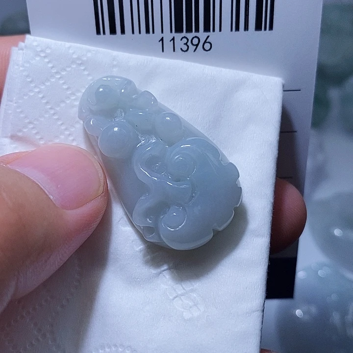 翡翠未镶嵌颈饰天光墟翡翠市场现金代购