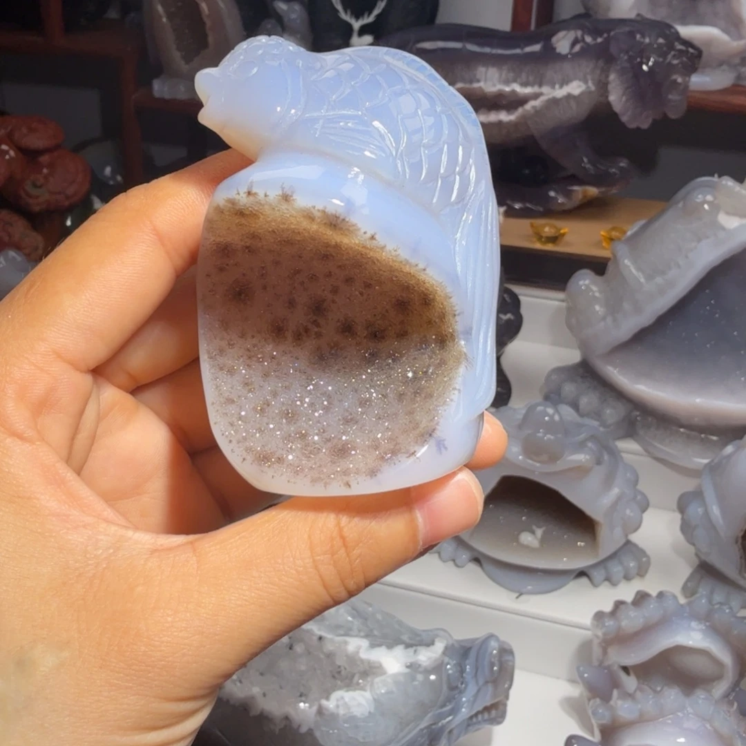 毛***狗玛瑙/玉髓未镶嵌摆件