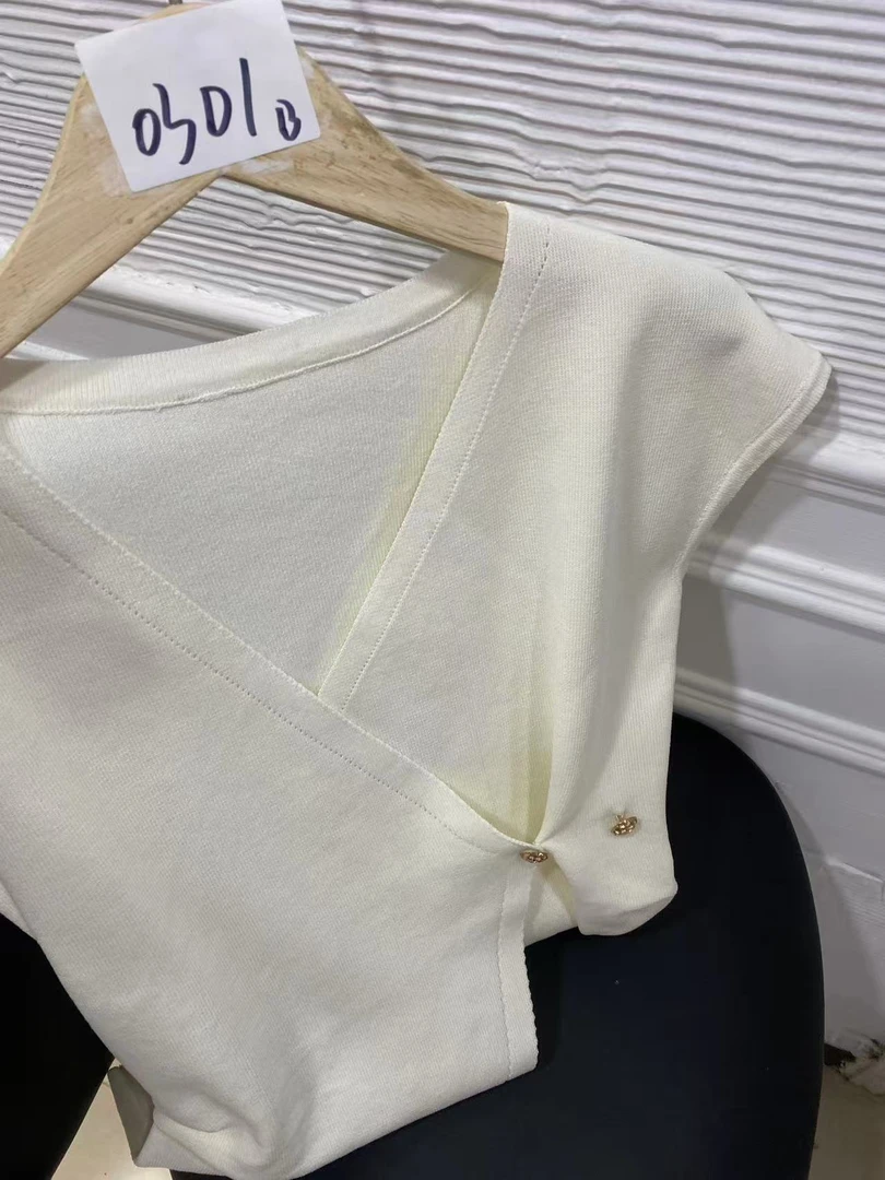 BIAORAN/标冉2025春季新款休闲百搭减龄针织上衣0301