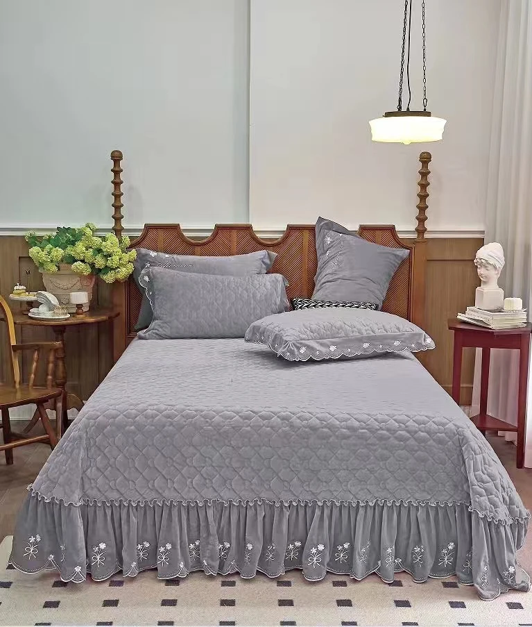 牛奶多功能多功能加厚纯色夹棉水晶绒奶绒绗缝