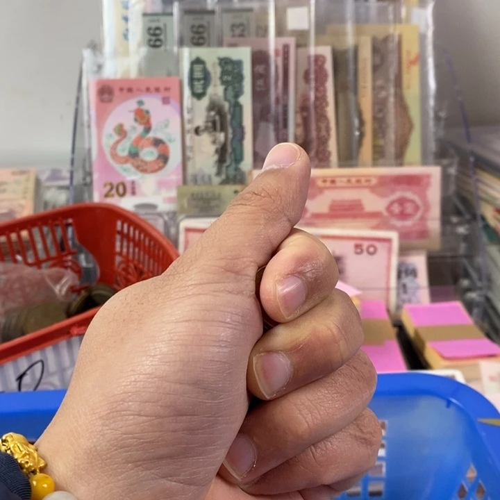 老梅子20个一起随机