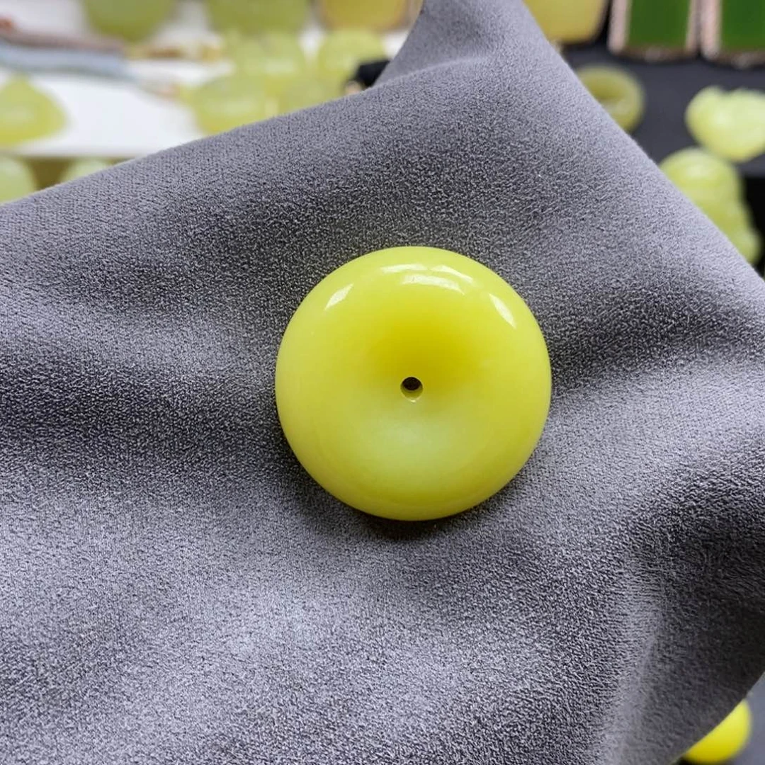 和田玉（黄玉）未镶嵌颈饰