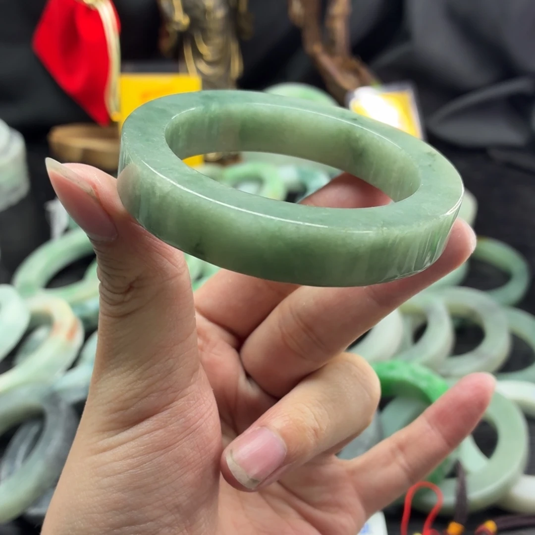 定制翡翠未镶嵌天然翡翠A货毛胚手镯定制