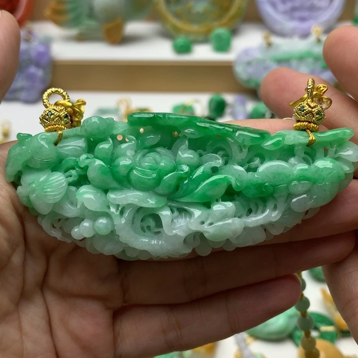 颈饰未镶嵌翡翠翡翠