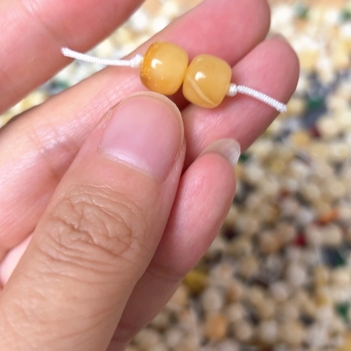 裸石蜜蜡未镶嵌8.3mm一对