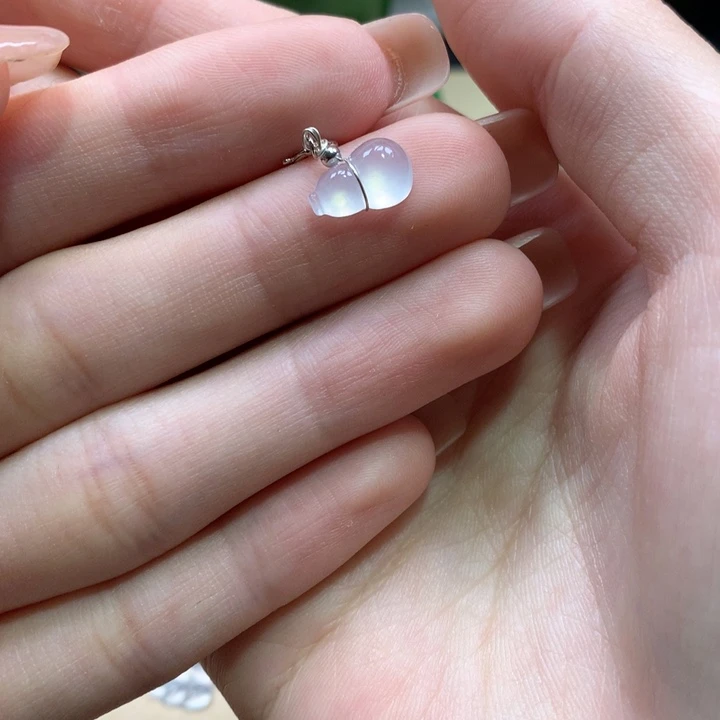 翡翠银S925镶嵌颈饰葫芦