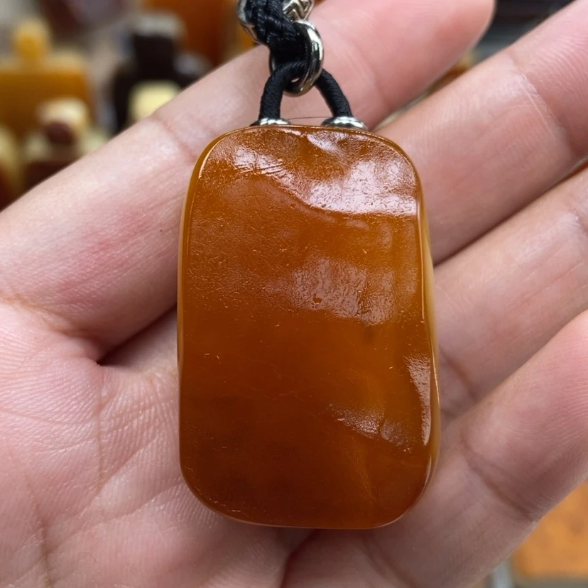 【闪购商品】琥珀颈饰未镶嵌