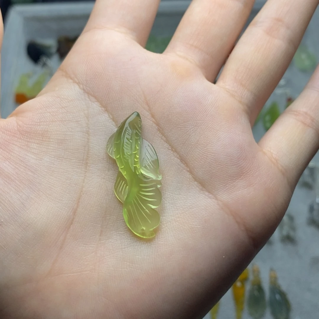 董***四蛇纹石玉未镶嵌耳饰/颈饰