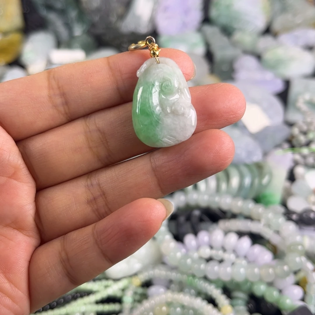 翡翠未镶嵌吊坠(不含链)