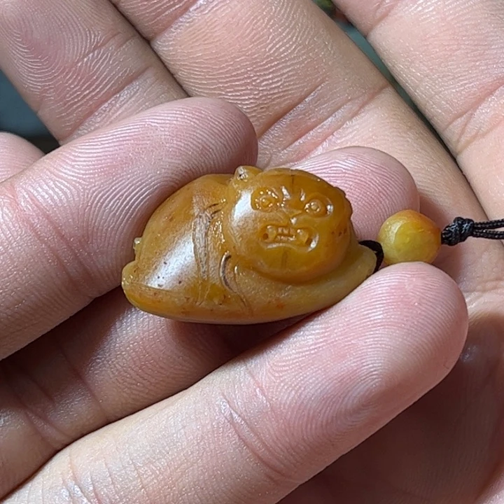 我***啦和田玉未镶嵌挂件