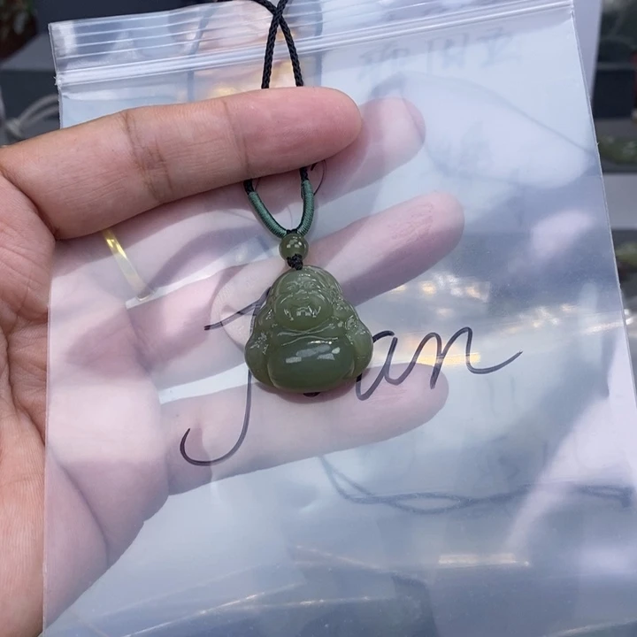 和田玉未镶嵌颈饰J***。