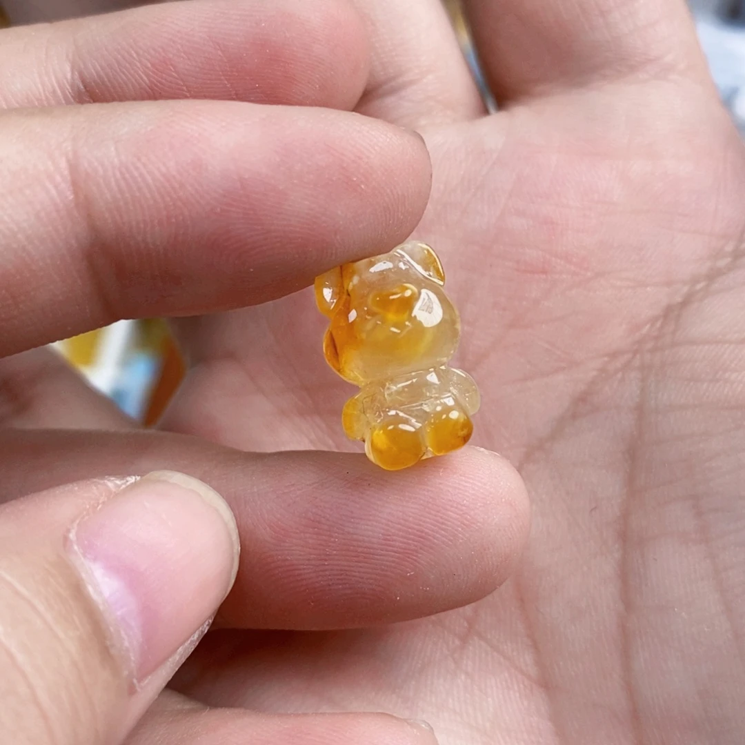 未镶嵌琥珀珠宝奇石