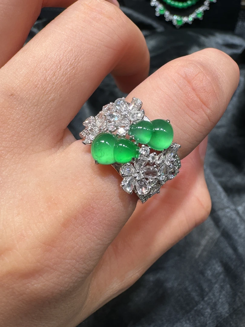 翡翠葫芦戒指宽版戒起光木纳料葫芦裸石约8.8*5.9*4.3葫芦戒指女