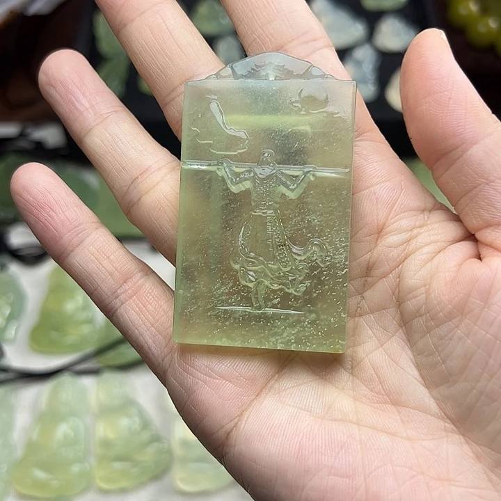 合金岫玉颈饰吊坠