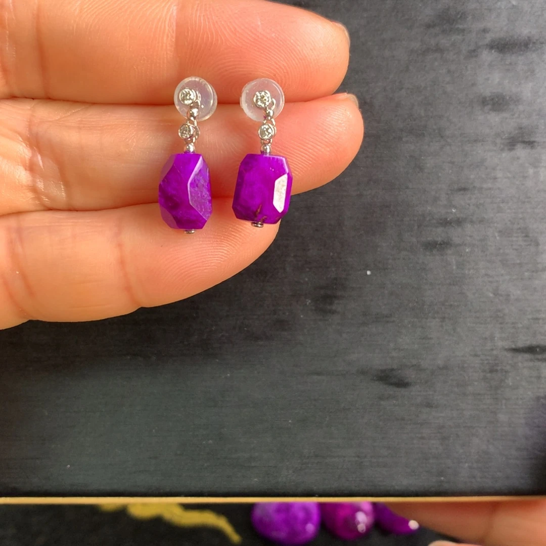 苏纪石（舒俱来）18K金镶嵌丝绒耳饰