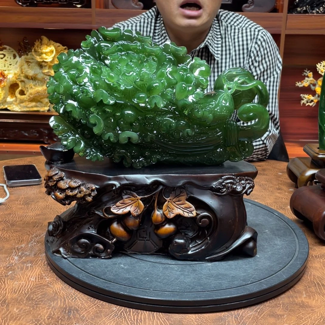 J***Z玉手工雕刻岫玉摆件