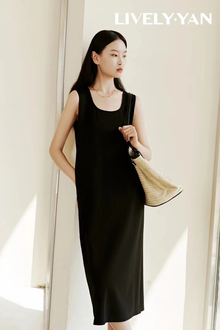 俪妍【LIVELY• YAN】25夏季新款背心马甲连衣裙50058气质显瘦时尚