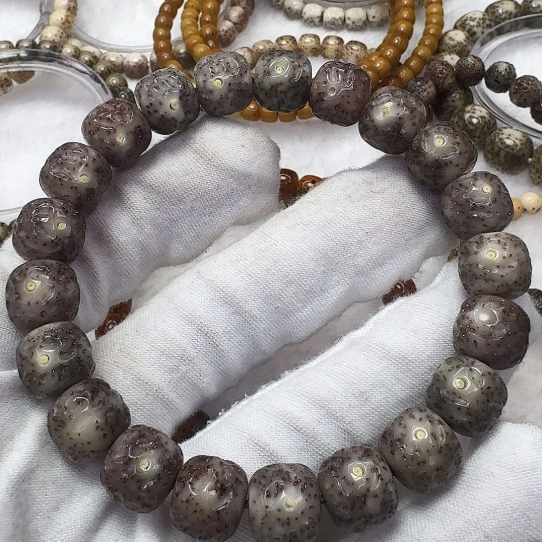 吊坠星月菩提11灰星点无相