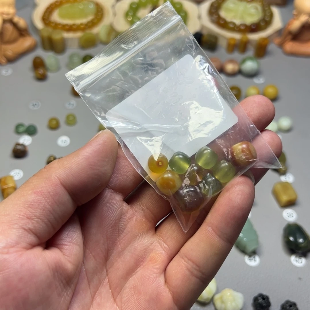 蛇纹石玉未镶嵌配饰t****g