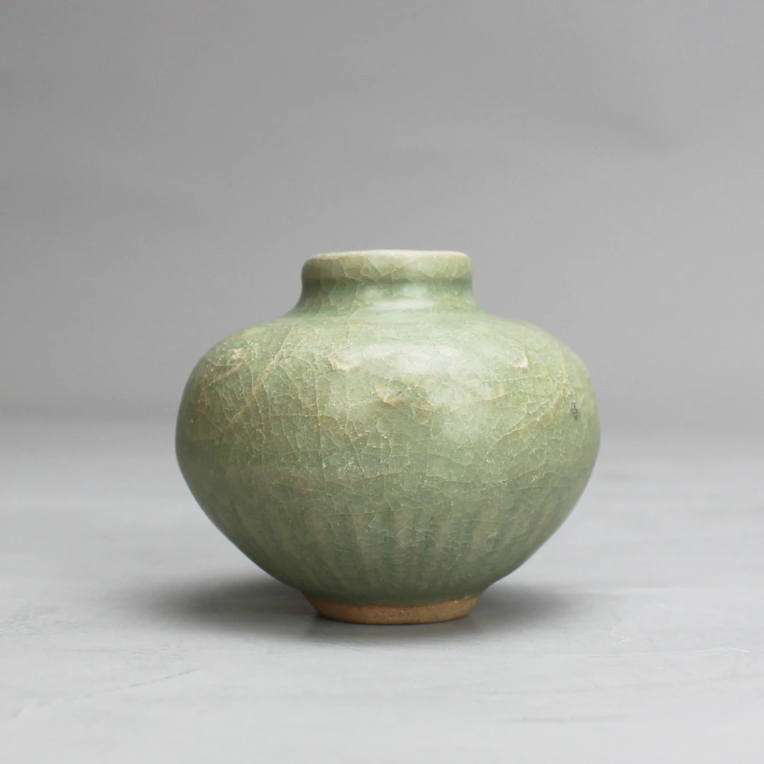 【预展】Lot30 龙泉窑青釉暗刻花卉纹水盂