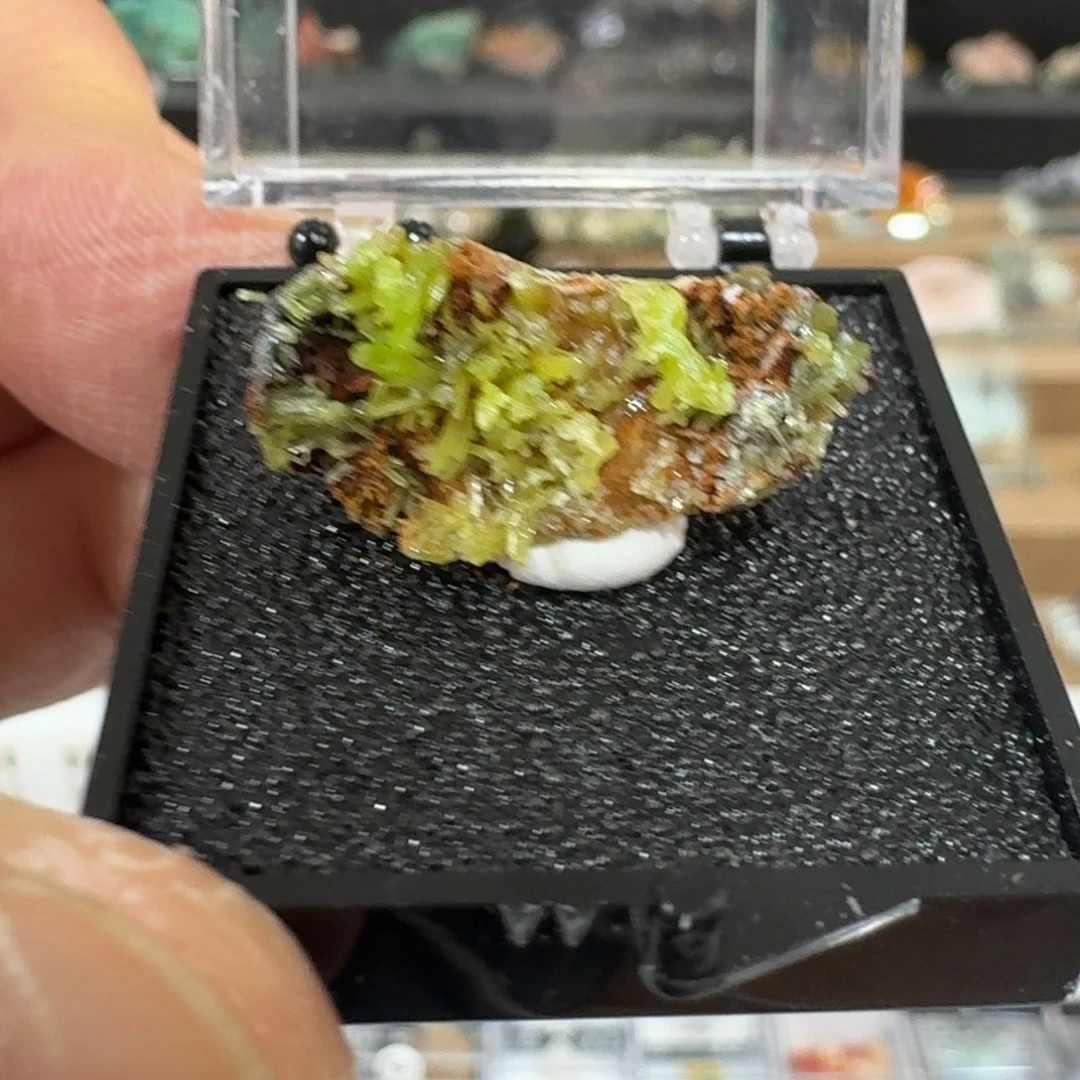 月下珠宝严选矿物