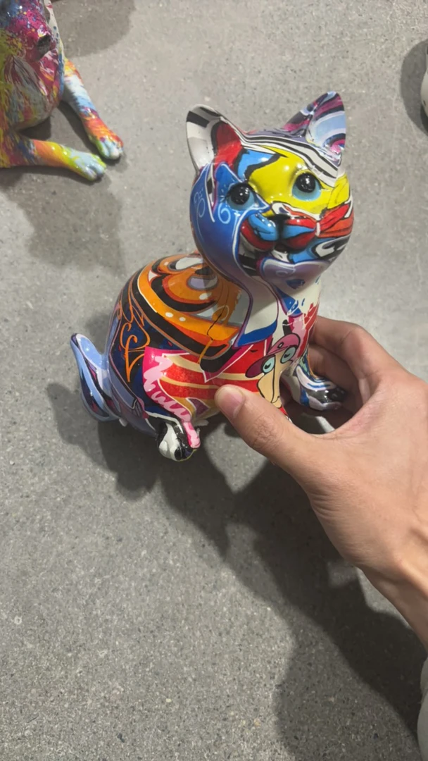 瓷创意树脂油画线条蹲猫摆件