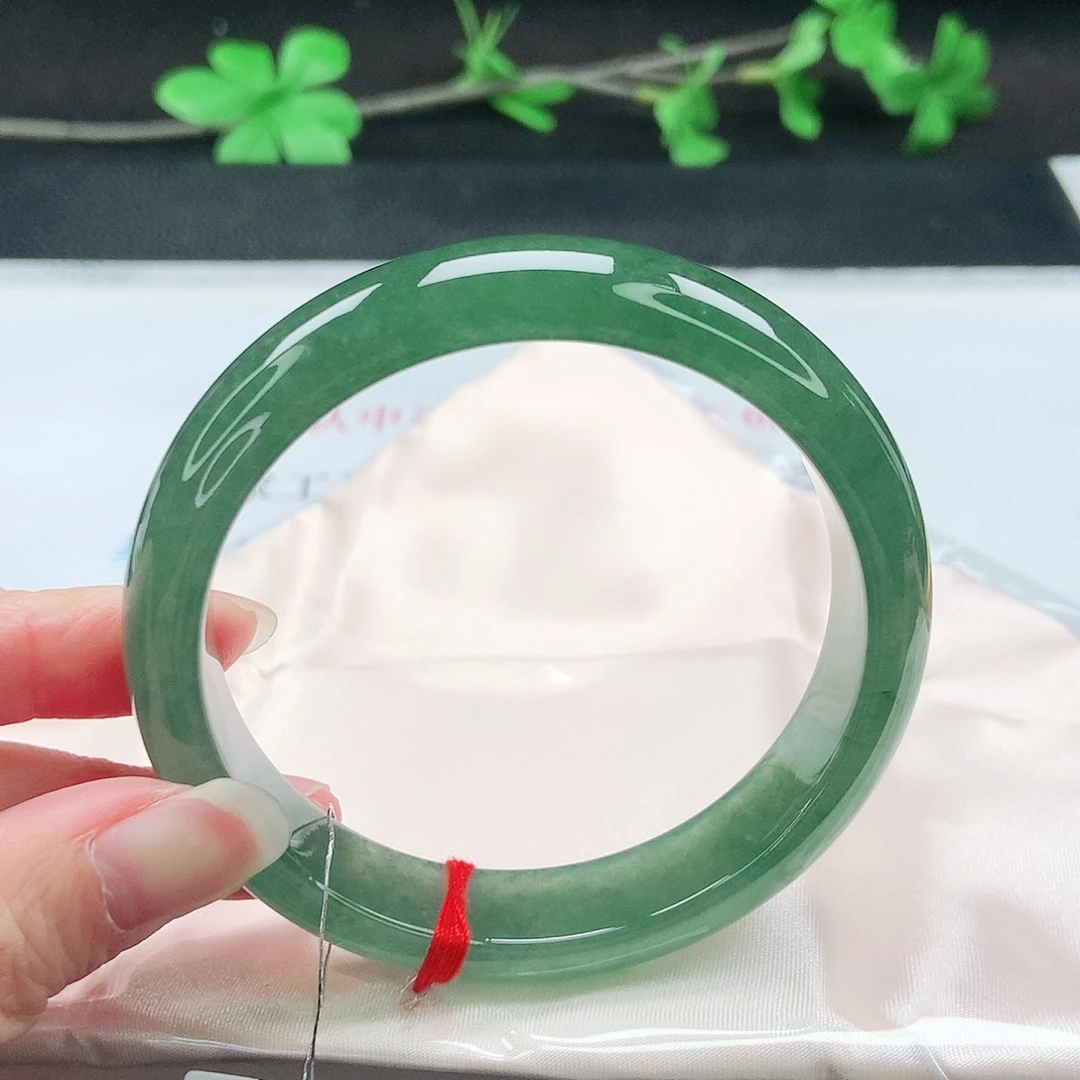 翡翠未镶嵌手镯60圈