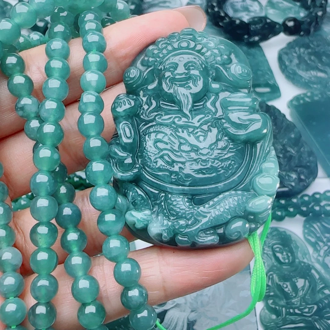 颈饰未镶嵌翡翠多样性发货天然的A货翡翠