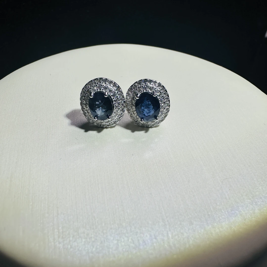 ZKLBE106-蓝宝石耳钉戴妃款【单只80分 共2枚】！