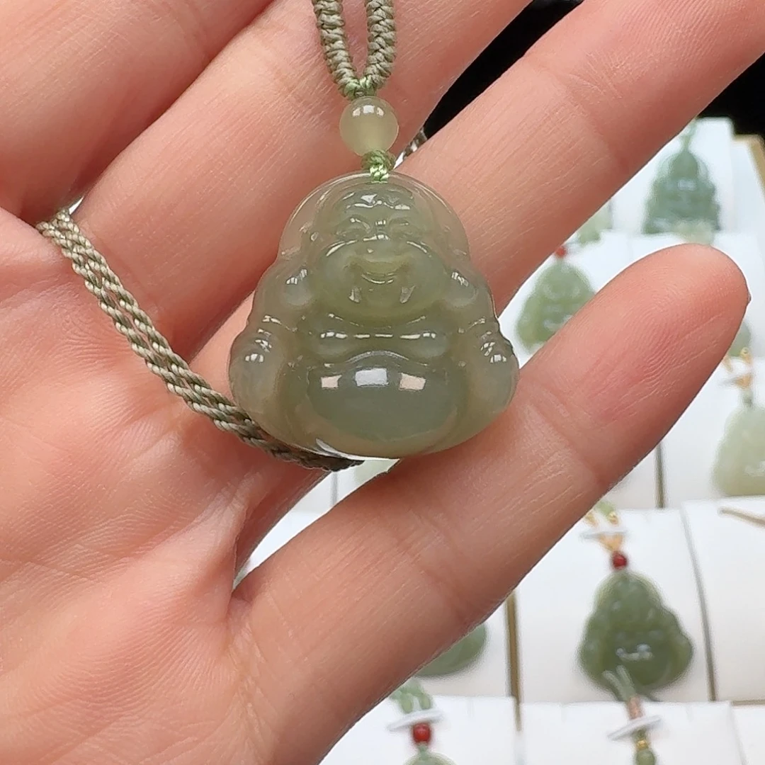 ღ***1和田玉未镶嵌颈饰