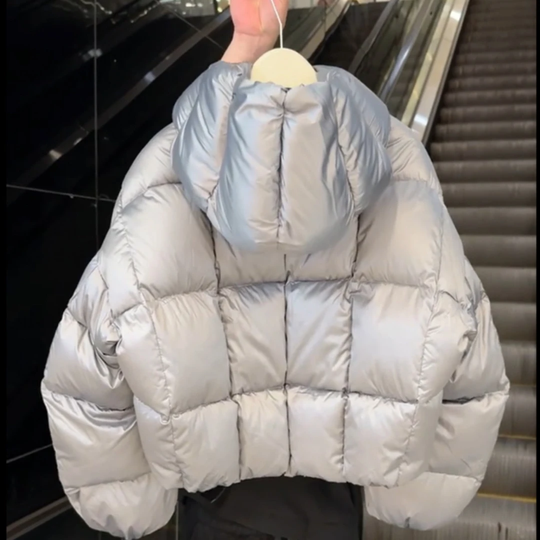 2025冬季韩版潮流连帽短款羽绒服时尚高级感短款白鸭绒保暖外套女
