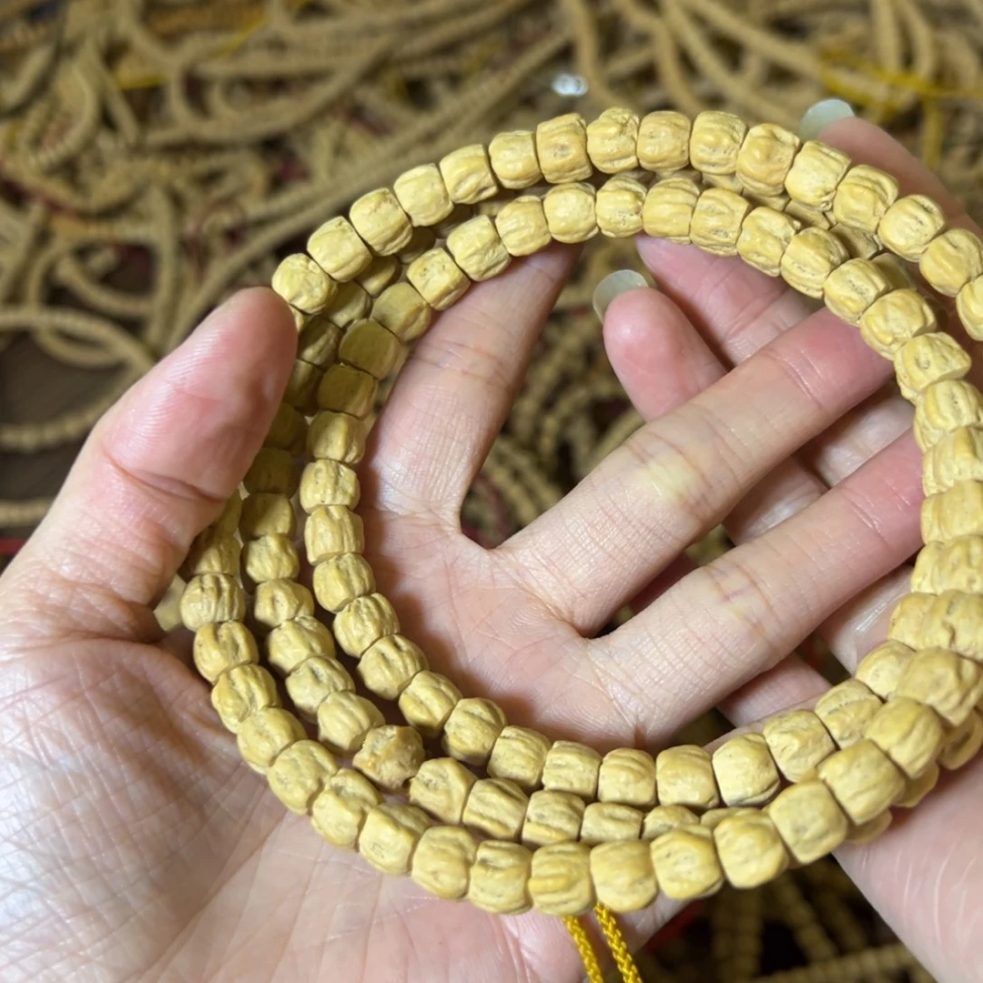 吊坠柏香籽/百香籽୧****